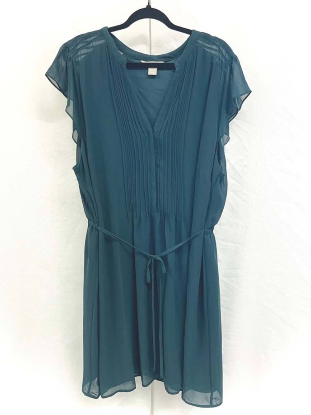 H&M Plus Navy Blue Pintuck Flutter Sleeve Dress - Size XXL